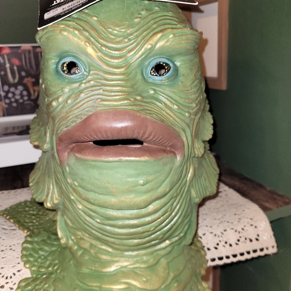 Mask - Picture 3 of 5